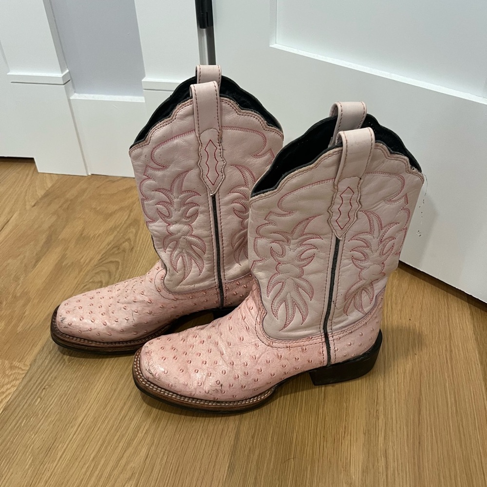 Pink ostrich skin cowboy boots size 7!